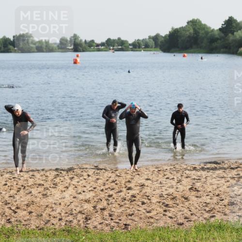 21.06.2025 - 27. Vierlanden-Triathlon MichiJ http://msf.ph/oto/7975538 15.06.2026 08:42:05 Schwimmen 121, 128, 135 meine-sportfotos.de