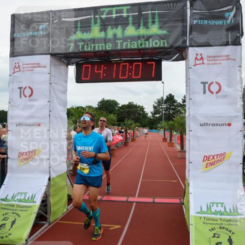 15.06.2025 - 7 Türme Triathlon Michael Strokosch http://msf.ph/oto/7975573 15.06.2025 14:10:07 Ziel 392, 921, 1059 meine-sportfotos.de