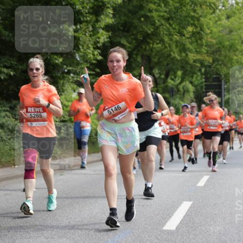 15.06.2025 - REWE Women's Run Jannik Wohlers http://msf.ph/oto/7975577 15.06.2025 10:10:18 Laufen 5265, 5146, 3924 meine-sportfotos.de