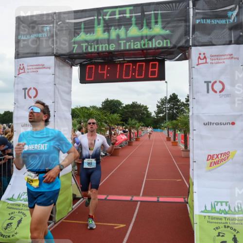 15.06.2025 - 7 Türme Triathlon Michael Strokosch http://msf.ph/oto/7975581 15.06.2025 14:10:08 Ziel 392, 921, 1059 meine-sportfotos.de