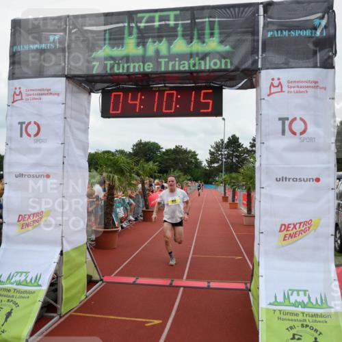 15.06.2025 - 7 Türme Triathlon Michael Strokosch http://msf.ph/oto/7975605 15.06.2025 14:10:15 Ziel 392, 868 meine-sportfotos.de