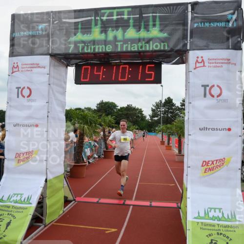 15.06.2025 - 7 Türme Triathlon Michael Strokosch http://msf.ph/oto/7975610 15.06.2025 14:10:15 Ziel 392, 868 meine-sportfotos.de