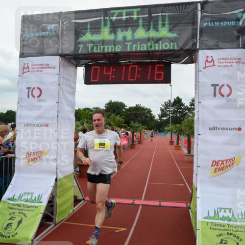 15.06.2025 - 7 Türme Triathlon Michael Strokosch http://msf.ph/oto/7975627 15.06.2025 14:10:16 Ziel 868 meine-sportfotos.de