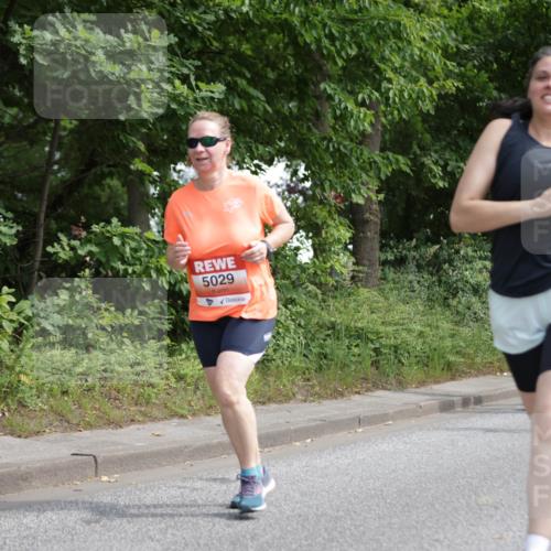 15.06.2025 - REWE Women's Run Jannik Wohlers http://msf.ph/oto/7975643 15.06.2025 10:10:20 Laufen 5029 meine-sportfotos.de