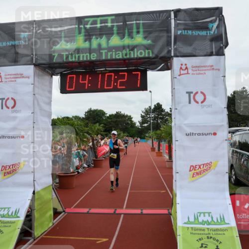 15.06.2025 - 7 Türme Triathlon Michael Strokosch http://msf.ph/oto/7975656 15.06.2025 14:10:27 Ziel 1154 meine-sportfotos.de
