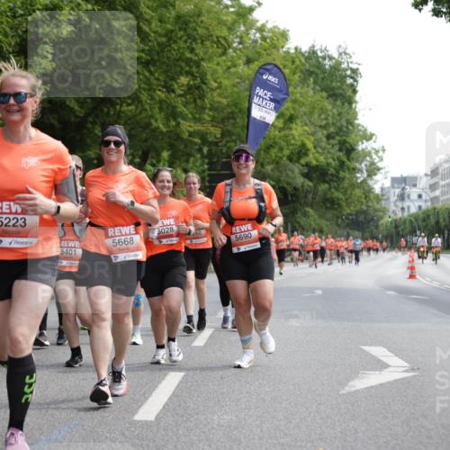 15.06.2025 - REWE Women's Run Jannik Wohlers http://msf.ph/oto/7975743 15.06.2025 10:10:23 Laufen 5224, 5223, 5028, 5668, 5401, 00, 260, 5690 meine-sportfotos.de
