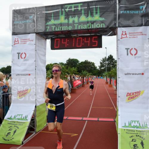 15.06.2025 - 7 Türme Triathlon Michael Strokosch http://msf.ph/oto/7975808 15.06.2025 14:10:44 Ziel 195, 826, 1157 meine-sportfotos.de