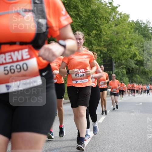 15.06.2025 - REWE Women's Run Jannik Wohlers http://msf.ph/oto/7975874 15.06.2025 10:10:26 Laufen 5690, 4, 5260 meine-sportfotos.de