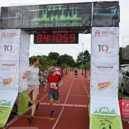 15.06.2025 - 7 Türme Triathlon Michael Strokosch http://msf.ph/oto/7975884 15.06.2025 14:10:59 Ziel 640, 944 meine-sportfotos.de