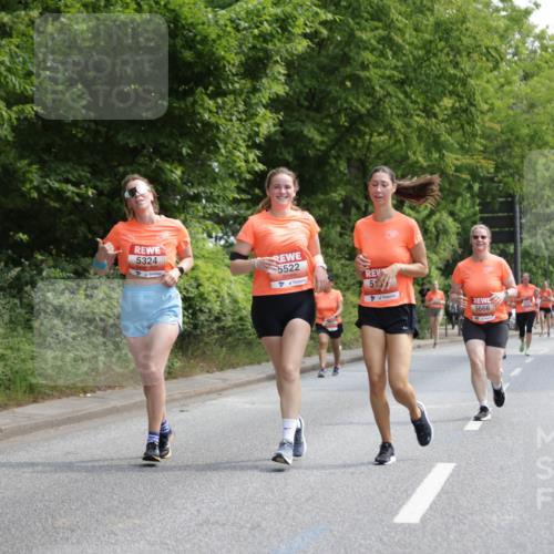 15.06.2025 - REWE Women's Run Jannik Wohlers http://msf.ph/oto/7975983 15.06.2025 10:10:29 Laufen 5324, 5522, 5, 5666 meine-sportfotos.de