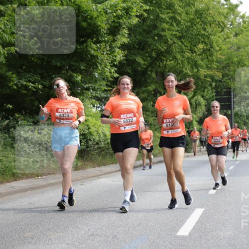 15.06.2025 - REWE Women's Run Jannik Wohlers http://msf.ph/oto/7975986 15.06.2025 10:10:29 Laufen 5324, 5522, 5189, 5666 meine-sportfotos.de