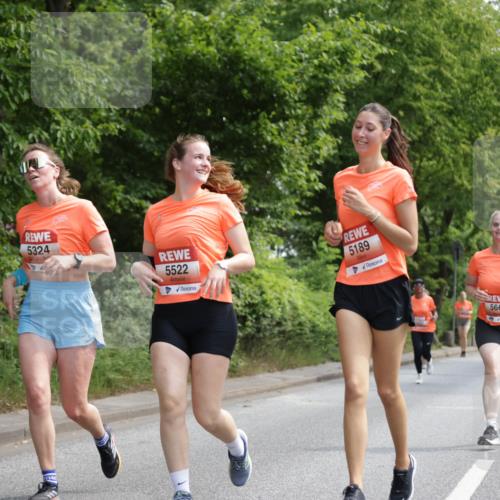 15.06.2025 - REWE Women's Run Jannik Wohlers http://msf.ph/oto/7976045 15.06.2025 10:10:30 Laufen 5324, 5522, 5189, 5666 meine-sportfotos.de