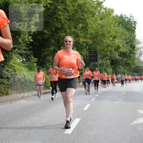 15.06.2025 - REWE Women's Run Jannik Wohlers http://msf.ph/oto/7976062 15.06.2025 10:10:32 Laufen 5189, 5666 meine-sportfotos.de