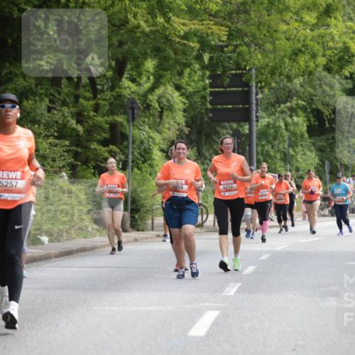 15.06.2025 - REWE Women's Run Jannik Wohlers http://msf.ph/oto/7976088 15.06.2025 10:10:33 Laufen 5424, 5257, 5288, 5212 meine-sportfotos.de