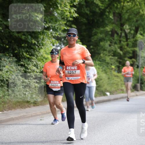 15.06.2025 - REWE Women's Run Jannik Wohlers http://msf.ph/oto/7976101 15.06.2025 10:10:34 Laufen 5424, 5257, 5288, 6212 meine-sportfotos.de
