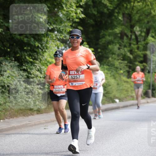 15.06.2025 - REWE Women's Run Jannik Wohlers http://msf.ph/oto/7976105 15.06.2025 10:10:34 Laufen 5257, 5424, 5288, 6212 meine-sportfotos.de