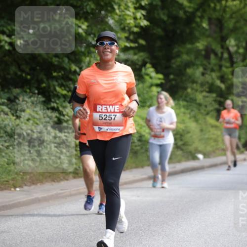 15.06.2025 - REWE Women's Run Jannik Wohlers http://msf.ph/oto/7976130 15.06.2025 10:10:35 Laufen 5257 meine-sportfotos.de