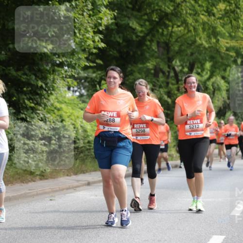 15.06.2025 - REWE Women's Run Jannik Wohlers http://msf.ph/oto/7976169 15.06.2025 10:10:38 Laufen 5080, 288, 5298, 5212 meine-sportfotos.de