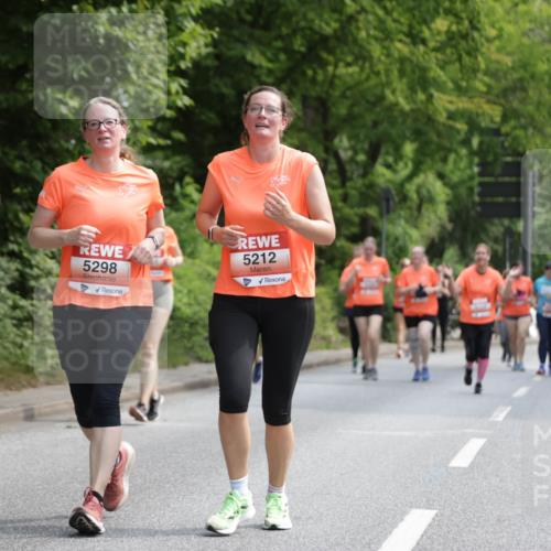 15.06.2025 - REWE Women's Run Jannik Wohlers http://msf.ph/oto/7976189 15.06.2025 10:10:40 Laufen 8, 5298, 5212 meine-sportfotos.de
