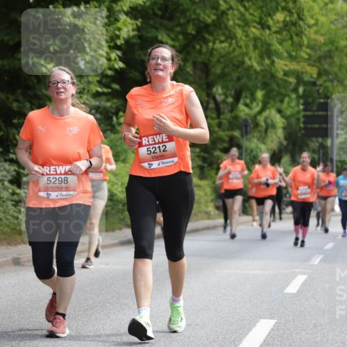 15.06.2025 - REWE Women's Run Jannik Wohlers http://msf.ph/oto/7976197 15.06.2025 10:10:41 Laufen 5298, 5212 meine-sportfotos.de
