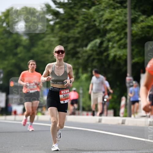 15.06.2025 - REWE Women's Run Dr. Thomas Lammeyer http://msf.ph/oto/7976208 15.06.2025 10:41:29 Laufen 5251 meine-sportfotos.de