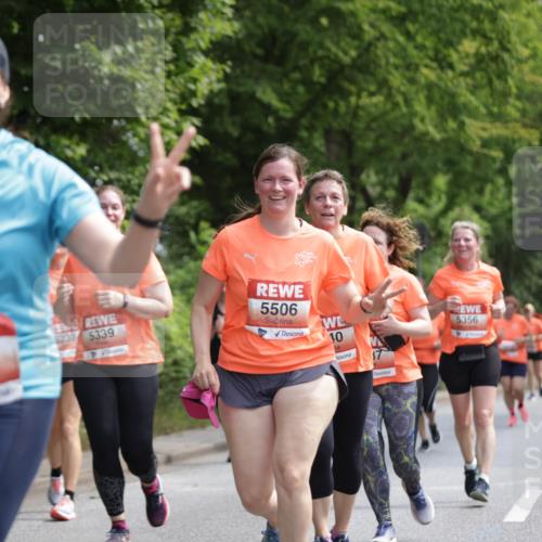 15.06.2025 - REWE Women's Run Jannik Wohlers http://msf.ph/oto/7976389 15.06.2025 10:10:52 Laufen 5013, 5506, 10, 5238, 5339, 5356 meine-sportfotos.de
