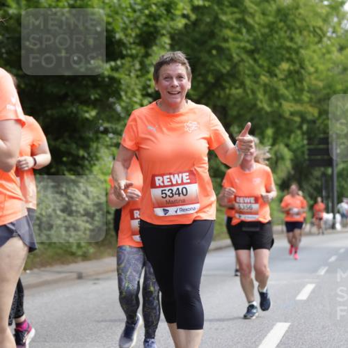 15.06.2025 - REWE Women's Run Jannik Wohlers http://msf.ph/oto/7976433 15.06.2025 10:10:54 Laufen 5506, 5340, 5356 meine-sportfotos.de