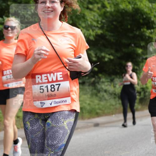 15.06.2025 - REWE Women's Run Jannik Wohlers http://msf.ph/oto/7976465 15.06.2025 10:10:56 Laufen 523, 5187, 5356 meine-sportfotos.de