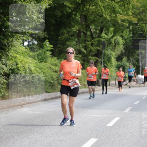 15.06.2025 - REWE Women's Run Jannik Wohlers http://msf.ph/oto/7976555 15.06.2025 10:11:29 Laufen 5496 meine-sportfotos.de
