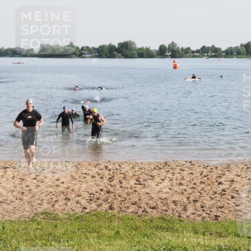 21.06.2025 - 27. Vierlanden-Triathlon MichiJ http://msf.ph/oto/7976709 15.06.2026 08:43:53 Schwimmen 23, 84, 113, 183 meine-sportfotos.de