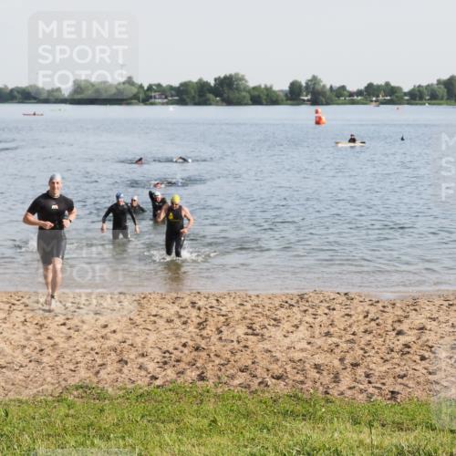 21.06.2025 - 27. Vierlanden-Triathlon MichiJ http://msf.ph/oto/7976712 15.06.2026 08:43:53 Schwimmen 23, 84, 113, 183 meine-sportfotos.de