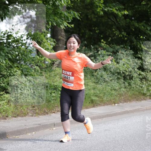 15.06.2025 - REWE Women's Run Jannik Wohlers http://msf.ph/oto/7976722 15.06.2025 10:11:41 Laufen 5441 meine-sportfotos.de