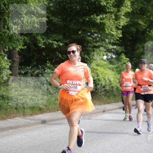 15.06.2025 - REWE Women's Run Jannik Wohlers http://msf.ph/oto/7976798 15.06.2025 10:11:44 Laufen 306, 5357, 5642, 5126 meine-sportfotos.de