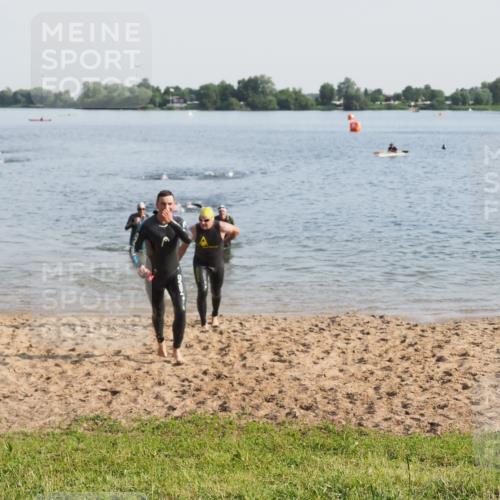 21.06.2025 - 27. Vierlanden-Triathlon MichiJ http://msf.ph/oto/7976806 15.06.2026 08:43:57 Schwimmen 23, 84, 97, 113, 153, 183 meine-sportfotos.de