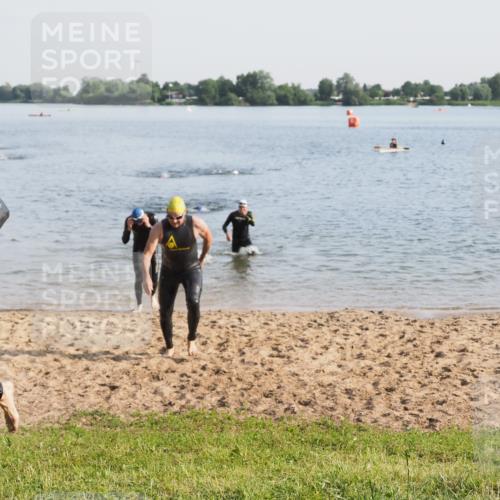 21.06.2025 - 27. Vierlanden-Triathlon MichiJ http://msf.ph/oto/7976860 15.06.2026 08:43:59 Schwimmen 23, 84, 97, 113, 153, 183 meine-sportfotos.de