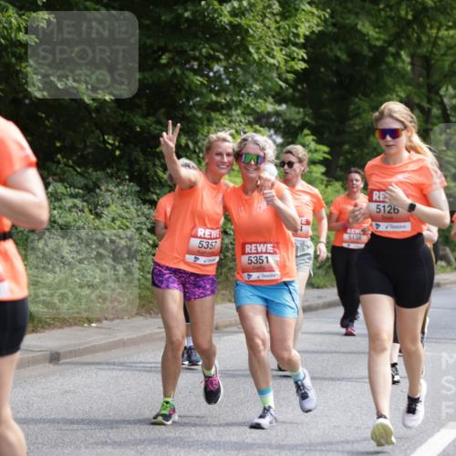 15.06.2025 - REWE Women's Run Jannik Wohlers http://msf.ph/oto/7976863 15.06.2025 10:11:47 Laufen 5642, 5126, 5603, 5109, 5138, 5479, 5357, 5351 meine-sportfotos.de