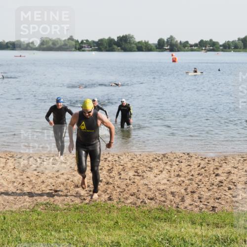 21.06.2025 - 27. Vierlanden-Triathlon MichiJ http://msf.ph/oto/7976889 15.06.2026 08:44:01 Schwimmen 23, 84, 97, 153, 183 meine-sportfotos.de