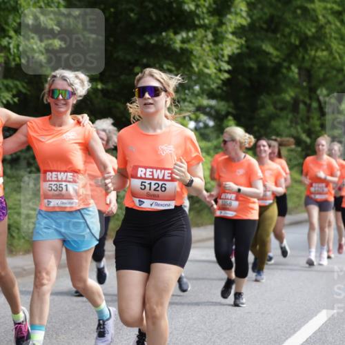 15.06.2025 - REWE Women's Run Jannik Wohlers http://msf.ph/oto/7976923 15.06.2025 10:11:48 Laufen 5357, 5351, 5126, 5358 meine-sportfotos.de