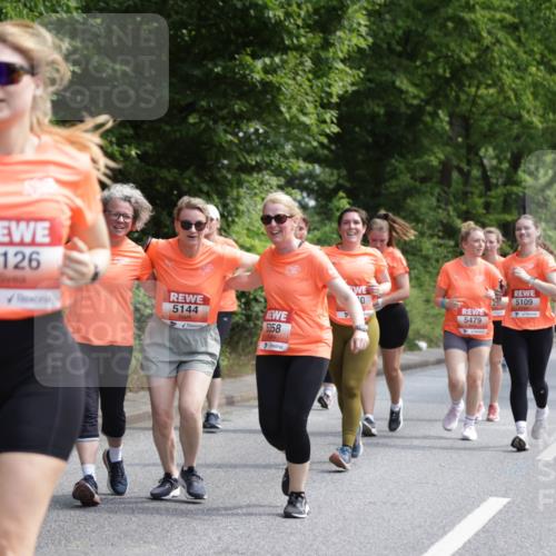 15.06.2025 - REWE Women's Run Jannik Wohlers http://msf.ph/oto/7976933 15.06.2025 10:11:49 Laufen 5126, 5144, 5358, 5109, 5603, 5479 meine-sportfotos.de