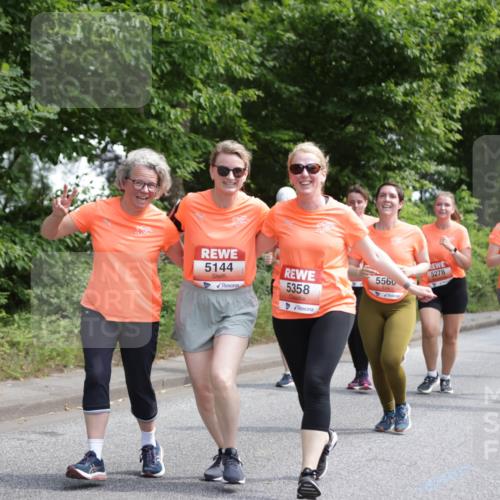 15.06.2025 - REWE Women's Run Jannik Wohlers http://msf.ph/oto/7976994 15.06.2025 10:11:50 Laufen 5144, 5358, 5560, 5278, 5479, 5109 meine-sportfotos.de