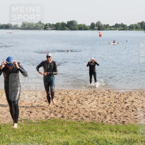 21.06.2025 - 27. Vierlanden-Triathlon MichiJ http://msf.ph/oto/7976996 15.06.2026 08:44:05 Schwimmen 23, 97, 153, 174, 183 meine-sportfotos.de
