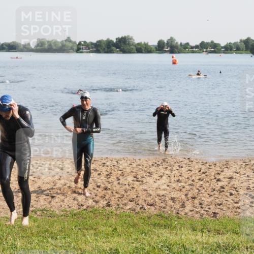 21.06.2025 - 27. Vierlanden-Triathlon MichiJ http://msf.ph/oto/7977004 15.06.2026 08:44:05 Schwimmen 23, 97, 153, 174, 183 meine-sportfotos.de