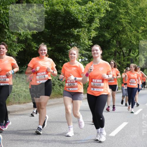 15.06.2025 - REWE Women's Run Jannik Wohlers http://msf.ph/oto/7977055 15.06.2025 10:11:52 Laufen 5560, 5138, 5278, 5479, 5109, 50, 5603 meine-sportfotos.de