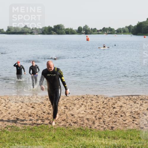 21.06.2025 - 27. Vierlanden-Triathlon MichiJ http://msf.ph/oto/7977128 15.06.2026 08:44:12 Schwimmen 97, 130, 153, 174 meine-sportfotos.de