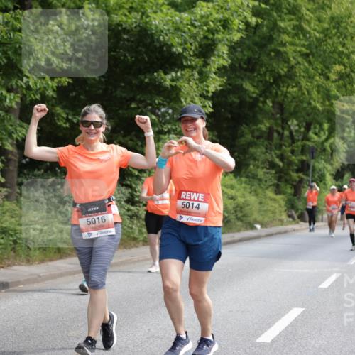15.06.2025 - REWE Women's Run Jannik Wohlers http://msf.ph/oto/7977244 15.06.2025 10:11:58 Laufen 3, 5016, 2, 5014 meine-sportfotos.de
