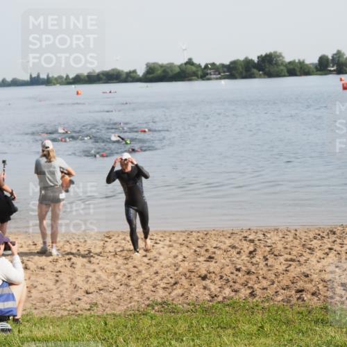 21.06.2025 - 27. Vierlanden-Triathlon MichiJ http://msf.ph/oto/7977389 15.06.2026 08:45:11 Schwimmen 127 meine-sportfotos.de