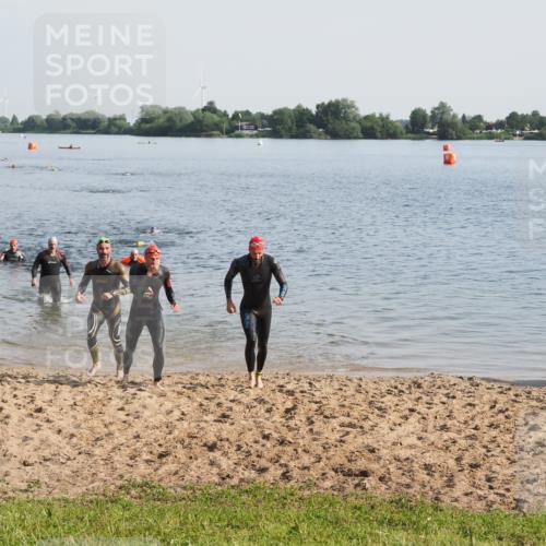 21.06.2025 - 27. Vierlanden-Triathlon MichiJ http://msf.ph/oto/7977436 15.06.2026 08:45:36 Schwimmen 104, 116, 145 meine-sportfotos.de