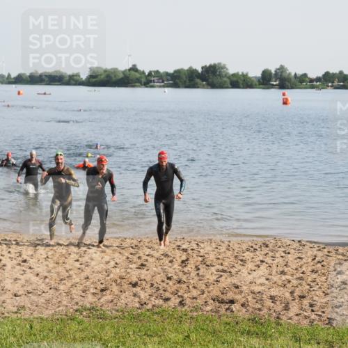 21.06.2025 - 27. Vierlanden-Triathlon MichiJ http://msf.ph/oto/7977438 15.06.2026 08:45:36 Schwimmen 104, 116, 145 meine-sportfotos.de
