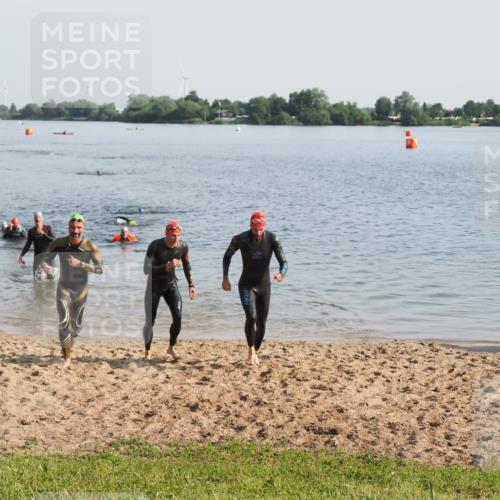 21.06.2025 - 27. Vierlanden-Triathlon MichiJ http://msf.ph/oto/7977445 15.06.2026 08:45:37 Schwimmen 104, 116, 125, 145 meine-sportfotos.de