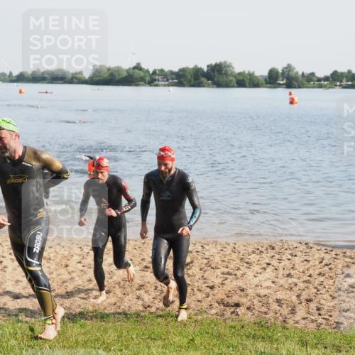 21.06.2025 - 27. Vierlanden-Triathlon MichiJ http://msf.ph/oto/7977482 15.06.2026 08:45:39 Schwimmen 104, 116, 125, 145 meine-sportfotos.de
